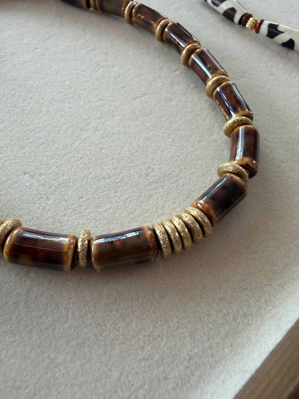 Collier Robbie